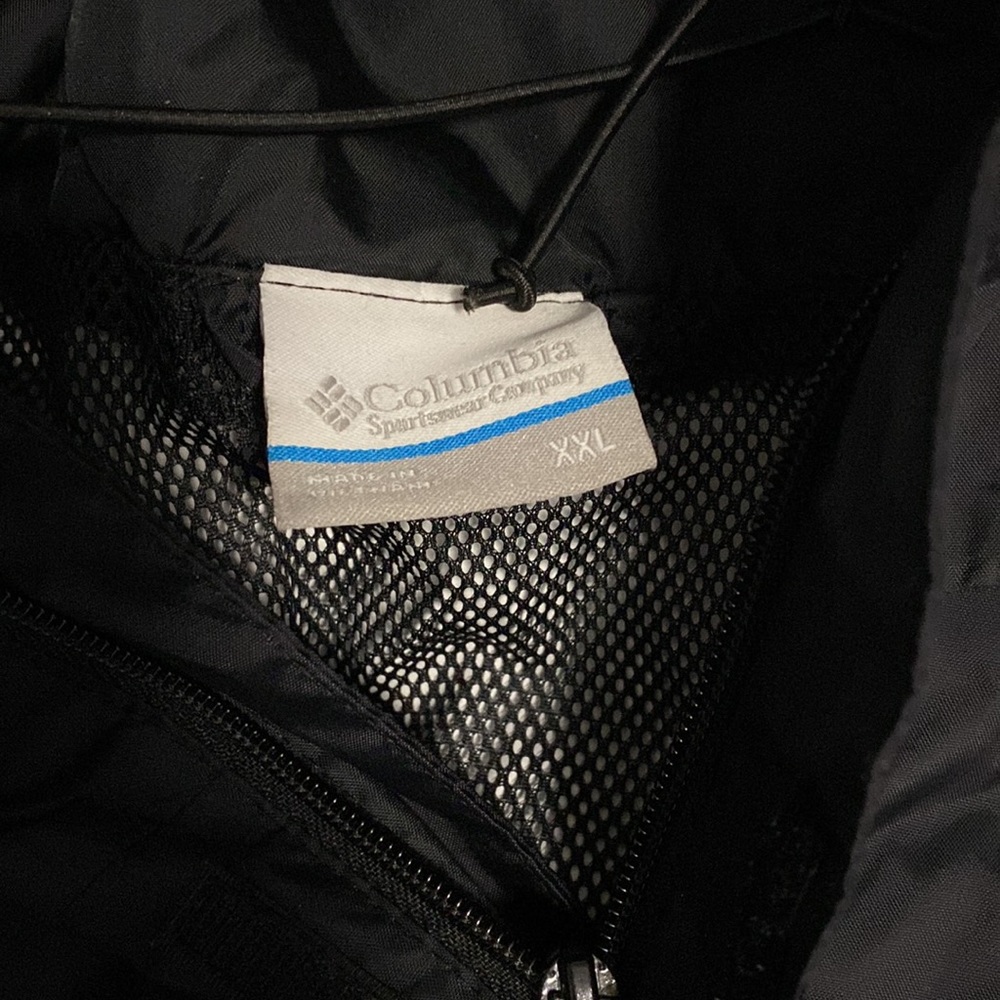 Men’s Columbia rain jacket - Picture 4 of 9